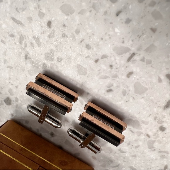 MICHAEL HILL ROSE GOLD SWAROVSKI CRYSTAL CUFF LINKS - Picture 3 of 10